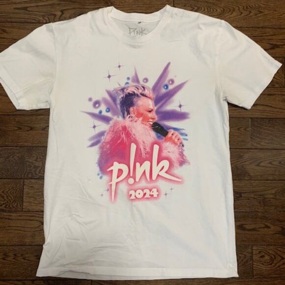Genuine Merchandise Tops - PINK 2024 WORLD TOUR WOMENS  band  TEE